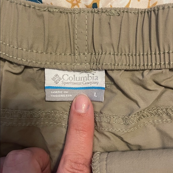 Women's Columbia shorts tan beige - Picture 2 of 5